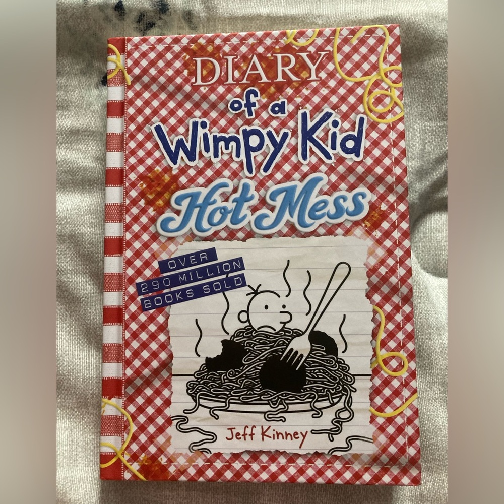 *Rare* upside down misprint of Diary of a Wimpy Kid: Hot Mess Book